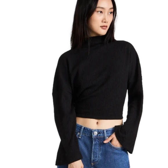 REVOLVE Tops - NWT BLACK REVOLVE SHOPBOP Ribbed Textured Crop Open Back Tie Top SOMETHING NAVY